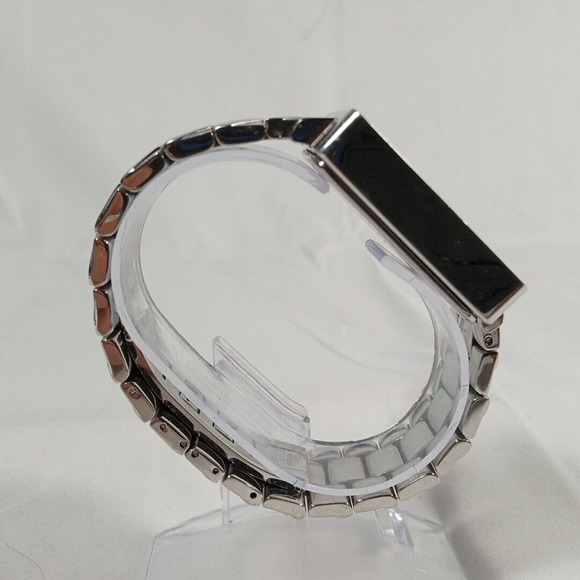 Nixon Modern Love "The Metric" Quartz Analog Women's Watch B&W - New Battery - Picture 5 of 10